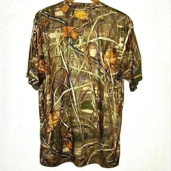 Under Armour Men's Medium Camo T-Shirt Stretchy Hunt Fish Camp Hike Woods Summer - Picture 2 of 6